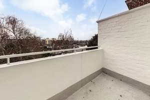 Property thumbnail 11