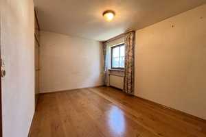 UNINÄHE -  Einfamilienhaus mit Einliegerwohnung, Garage und großem Grundstück in Homburg-Einöd – Zweibrücken – Vorschaubild 8