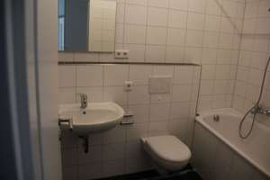 Schöne helle Altbauwohnung – Die vollständige Adresse der Immobilie erhältst du vom Anbieter., 40625 Gerresheim, Düsseldorf – Vorschaubild 8