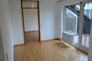 3-Zimmer-Whg mit wundervollem Blick von Betzinger Hang (Hinter Gminder-Dorf, nahe Bosch) – Zaisentalstraße 84, 72760 Reutlingen (Kreis) – Vorschaubild 3