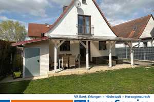 Hübsches Einfamilienhäuschen mit Garten und Garage – Forchheim (Kreis) – Vorschaubild 1