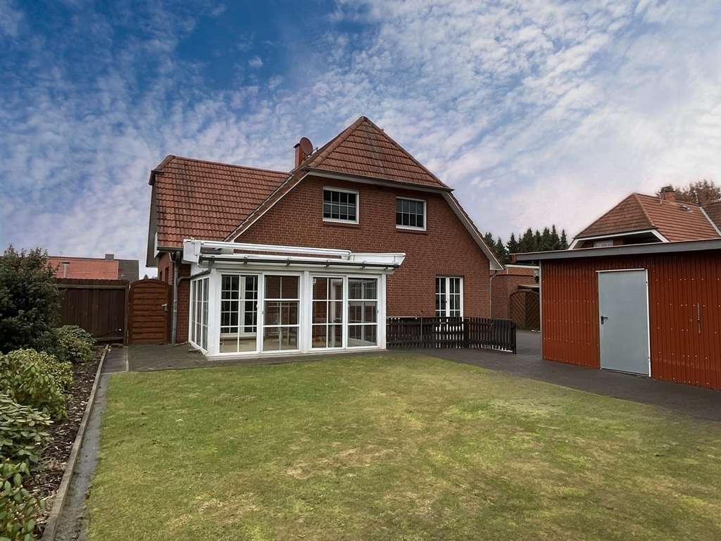 Immobilie in Eystrup - Elegantes Mehrgenerationenhaus – Zwei separate Wohnungen in guter Lage - Bild 1