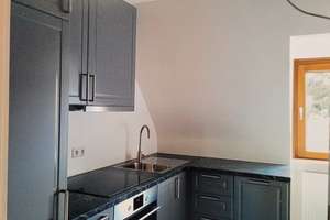 Helle 3-Zimmer Dachgeschosswohnung in Stuttgart-Feuerbach – Die vollständige Adresse der Immobilie erhältst du vom Anbieter., 70469 Feuerbach-Mitte, Stuttgart – Vorschaubild 4