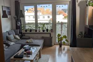 Sehr schöne, helle, gut geschnittene 3-Zimmer-Wohnung mit Balkon in der Wüste, ruhig + zentral