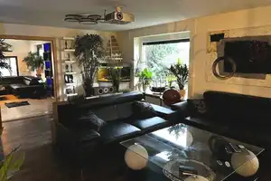 Traumhaus  mit Einliegerwohnung Schwimmbad und Sauna in Bremerhaven zu verkaufen. – Bremerhaven – Vorschaubild 3
