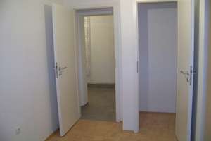 Großzügige moderne 2-Raum-Wohnung + Wohnung, Bad und Küche in 2014 neu + ruhig und zentral gelegen – Heidbergweg 49, 45257 Kupferdreh, Essen – Vorschaubild 3