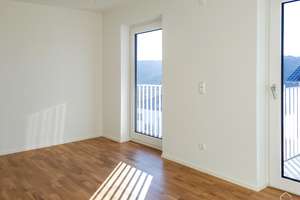 Ihr neues Zuhause in Igersheim – 3 Zimmer, Balkon, Garage & Traum-Aussicht – Die vollständige Adresse der Immobilie erhältst du vom Anbieter., 97999 Igersheim – Vorschaubild 5