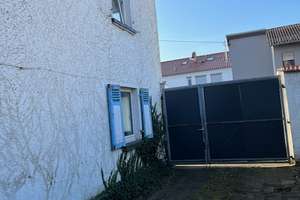 Preis ! Gemütliches Haus + Nebengebäude - mitten in Wie-Nordenstadt – Die vollständige Adresse der Immobilie erhältst du vom Anbieter., 65205 Nordenstadt, Wiesbaden – Vorschaubild 2