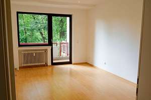 Von Privat: Großzügige Maisionett-Wohnung mit eigenem Hauseingang und Garten