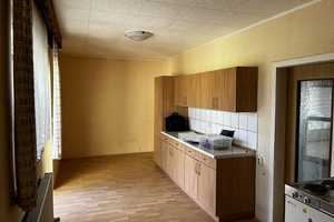 Flößberg OT Frohburg: Großes Wohnhaus mit schönem Grundstück, auch für zwei Familien nutzbar! – Leipzig (Kreis) – Vorschaubild 5