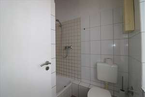*1 Zimmer mit Flair, 1. Etage* in Krefeld, Hardenbergstr. – Die vollständige Adresse der Immobilie erhältst du vom Anbieter., 47799 Cracau, Krefeld – Vorschaubild 7