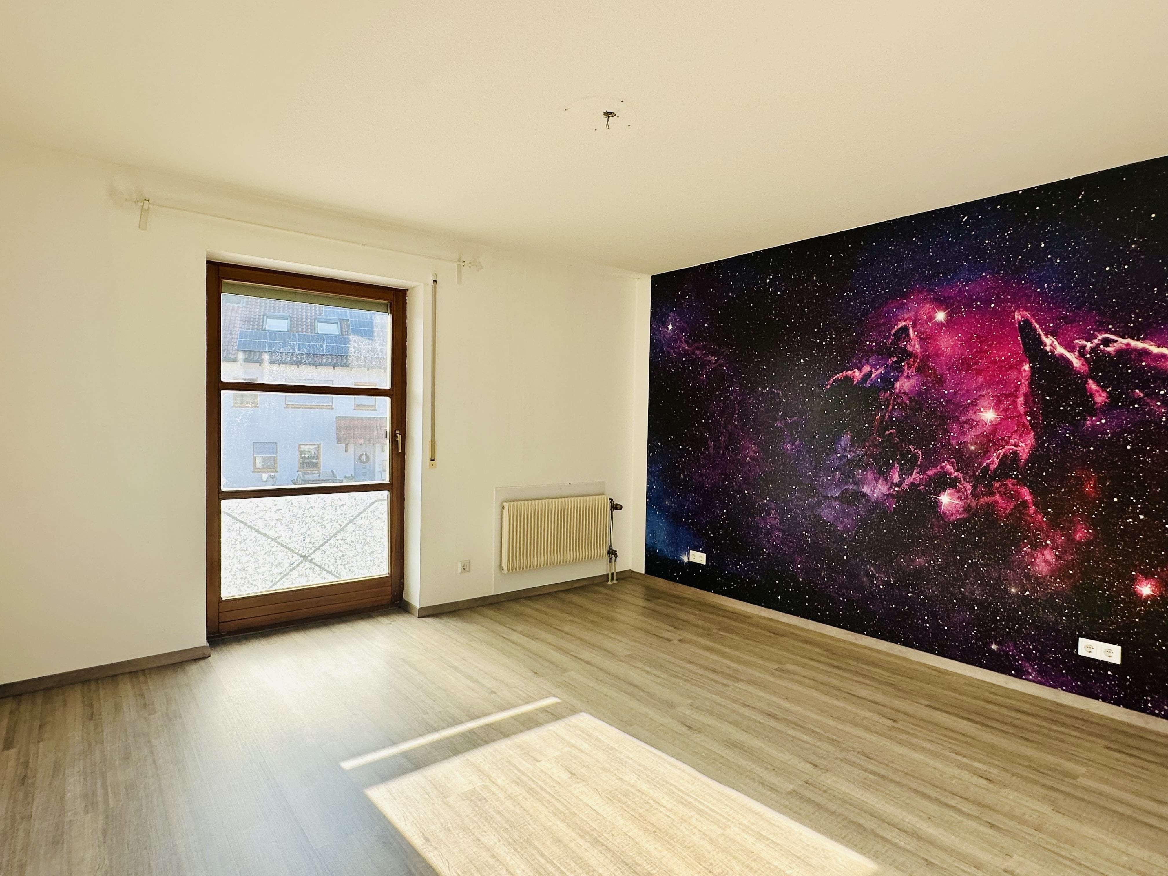 Immobilie in Sennfeld - Mehr Raum für Ihr Kapital: eine großzügige 4-Zimmer-Wohnung! - Bild 2