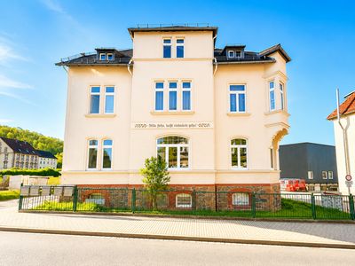 Geräumiger Wohntraum in Weida - 3-Raum  Wohnung mit Kamin und Einbauküche