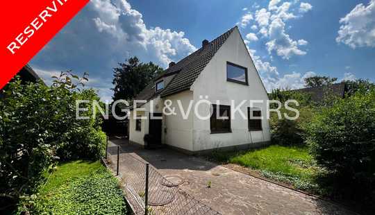 Bild von Handwerker aufgepasst – Haus mit großem Grundstück und Wintergarten in ruhiger Lage von Bremen-Sc...