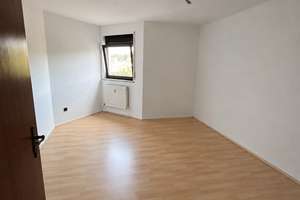 3-Zimmer Wohnung mit Balkon, Einbauküche und Außenstellplatz in Wolkersdorf. – Die vollständige Adresse der Immobilie erhältst du vom Anbieter., 91126 Wolkersdorf, Schwabach – Vorschaubild 2