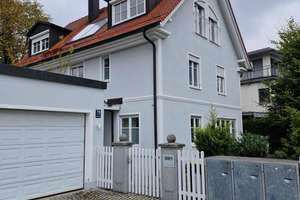 Großes Einfamilienhaus mit Garten in hervorragender Wohnlage München - Obersendling – Die vollständige Adresse der Immobilie erhältst du vom Anbieter., 81477 Obersendling, München – Vorschaubild 4