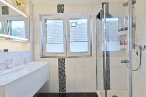 Großzügiges Einfamilienhaus mit Sauna, Kamin und zwei Terrassen - provisionsfrei! – Die vollständige Adresse der Immobilie erhältst du vom Anbieter., 28719 Burg-Grambke, Bremen – Vorschaubild 6