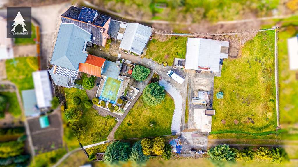 Immobilie in Falkenstein/Harz - Wo fangen wir nur an? Bach? Pool? Mehrere Werkstätte und Garagen? Wohnen auf 2 Ebenen? Harzig? - Bild 2