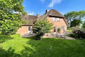 Reedecktes Doppelhaus (1x Ferienwohnung, 1x Wohnung) in attraktiver Lage – Die vollständige Adresse der Immobilie erhältst du vom Anbieter., 25938 Wrixum – Vorschaubild 2