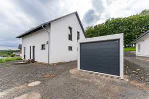 Wohnen, wo andere Urlaub machen: Neubau - freistehendes Einfamilienhaus in idyllischer Wohnlage! – Westerwaldkreis – Vorschaubild 1