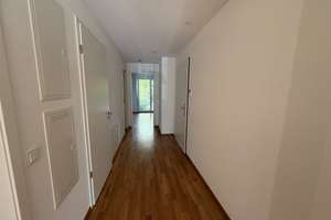 Lage, Lage, Hölderlinplatz! 3-Zimmer-Wohnung mit Neubau-Standard – 70193 Hölderlinplatz, Stuttgart – Vorschaubild 4