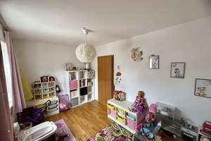 4-Zimmer-Wohnung in Aichach-Mitte – Die vollständige Adresse der Immobilie erhältst du vom Anbieter., 86551 Aichach – Vorschaubild 2