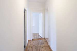 Schöne, bezugsfreie 2-Zimmer-Wohnung mit Balkon und charmanten Altbaudetails im Arnimplatz-Kiez! – Driesener Straße 29, 10439 Prenzlauer Berg, Berlin – Vorschaubild 5