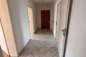 Wohnen über den Dächern: Charmante 3-Zimmer-DG-Wohnung mit Balkon – Die vollständige Adresse der Immobilie erhältst du vom Anbieter., 4178 Böhlitz-Ehrenberg, Leipzig – Vorschaubild 5