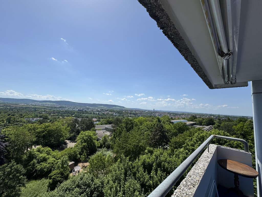 Immobilie in Waiblingen - Attraktive Kapitalanlage mit Fernblick-Helle 1-Zimmer-Wohnung mit Südbalkon in Waiblingen - Bild 1