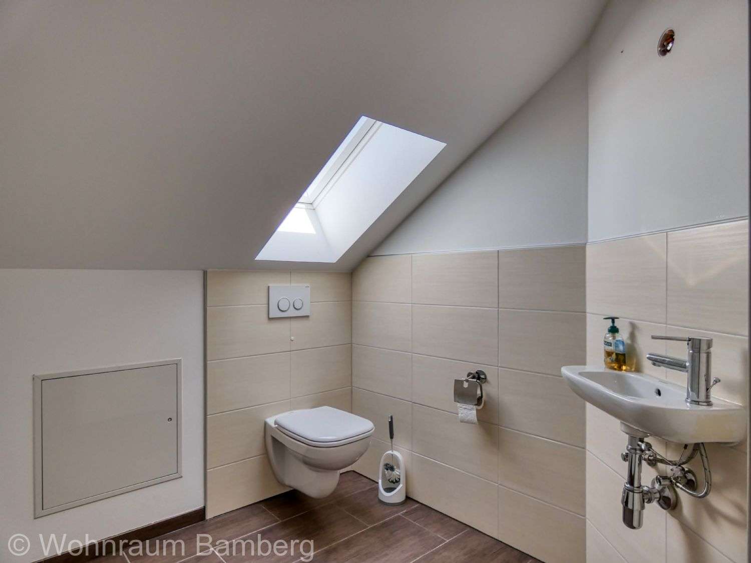 Immobilie in Memmelsdorf - Umfangreich saniertes Wohnhaus mit ca. 260 m² Wohnfläche in ruhiger Ortsrandlage - Memmelsdorf - OT - Bild 4