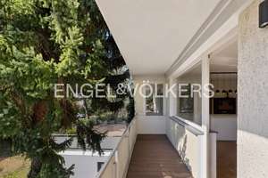 Stilvoll modernisierte 2-Zimmer-Wohnung mit Südwest-Balkon & Garage nahe dem  Mexikoplatz – Die vollständige Adresse der Immobilie erhältst du vom Anbieter., 14163 Zehlendorf, Berlin – Vorschaubild 5