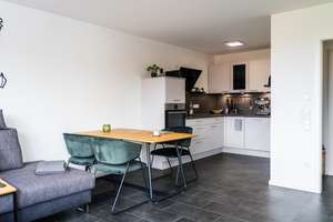 Neuwertige 2-Zi-Wohnung (Bj. 2021) mit EBK & Aufzug in Pforzheim-Hohenwart