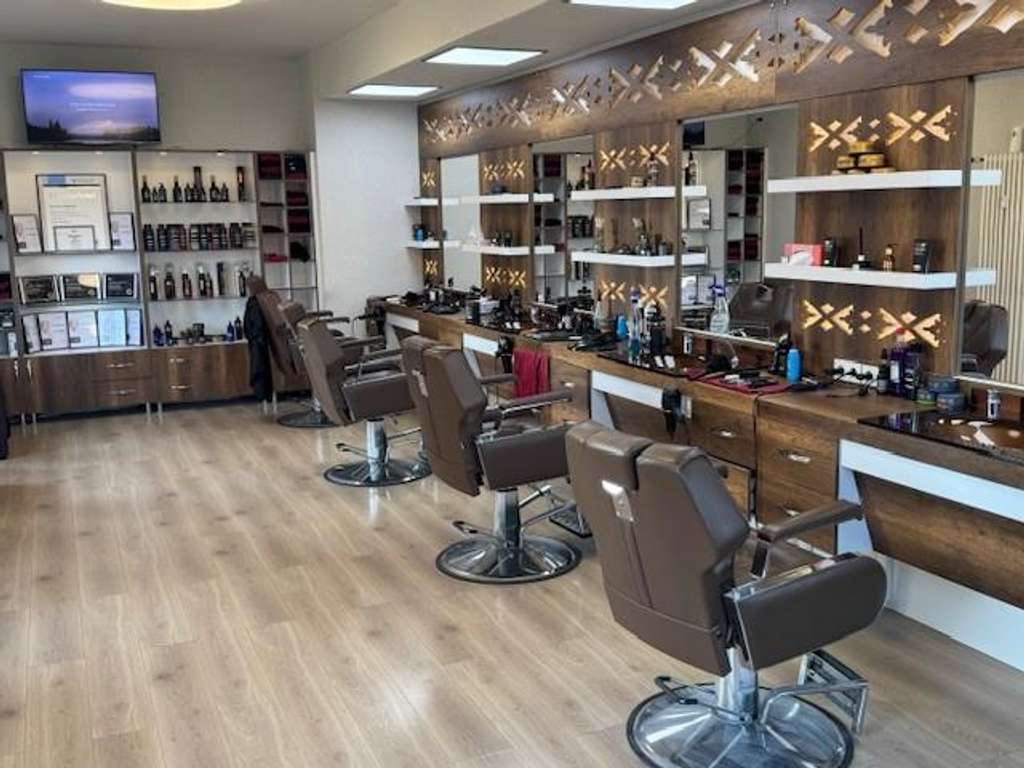 Immobilie in Durmersheim - Friseursalon als Kapitalanlage in bester Lage - Bild 1