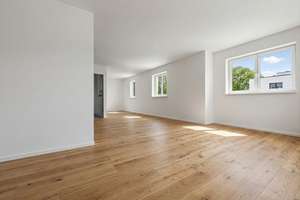 Stilvolles Reihenendhaus in München-Allach: Realteilung, KfW-55 und flexibler Grundriss – Die vollständige Adresse der Immobilie erhältst du vom Anbieter., 80997 Allach, München – Vorschaubild 2