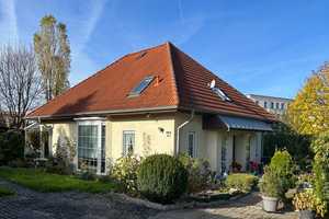Komfortables Einfamilienhaus in bester Lage in Potsdam – Potsdam – Vorschaubild 1