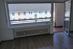 Frisch renovierte 3-Zimmerwohnung in zentraler Lage von Leverkusen-Quettingen – Kolberger Str. 110, 51381 Quettingen, Leverkusen – Vorschaubild 12