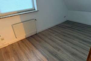 „Wohnglück in Wilhelmshaven – Doppelhaushälfte mit grünem Garten & Garage“ – Sven-Hedin-Str. 79 a, 26389 Maadebogen, Wilhelmshaven – Vorschaubild 12