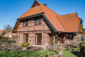 Repräsentatives Einfamilienhaus mit großem Grundstück und Nebengebäuden – Die vollständige Adresse der Immobilie erhältst du vom Anbieter., 26180 Rastede – Vorschaubild 24