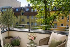 Attraktive 2-Zi- Altbauwohnung mit sonnigem Balkon – stilvoll renoviert & Einbauküche! Bezugsfrei! – Herbststraße 16, 13409 Reinickendorf (Ortsteil), Berlin – Vorschaubild 4