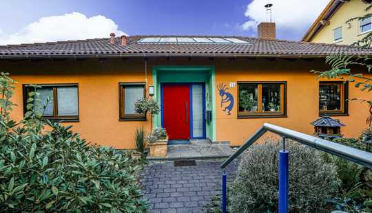 Bild von Freistehender Bungalow mit geh. Innenausstattung von Privat