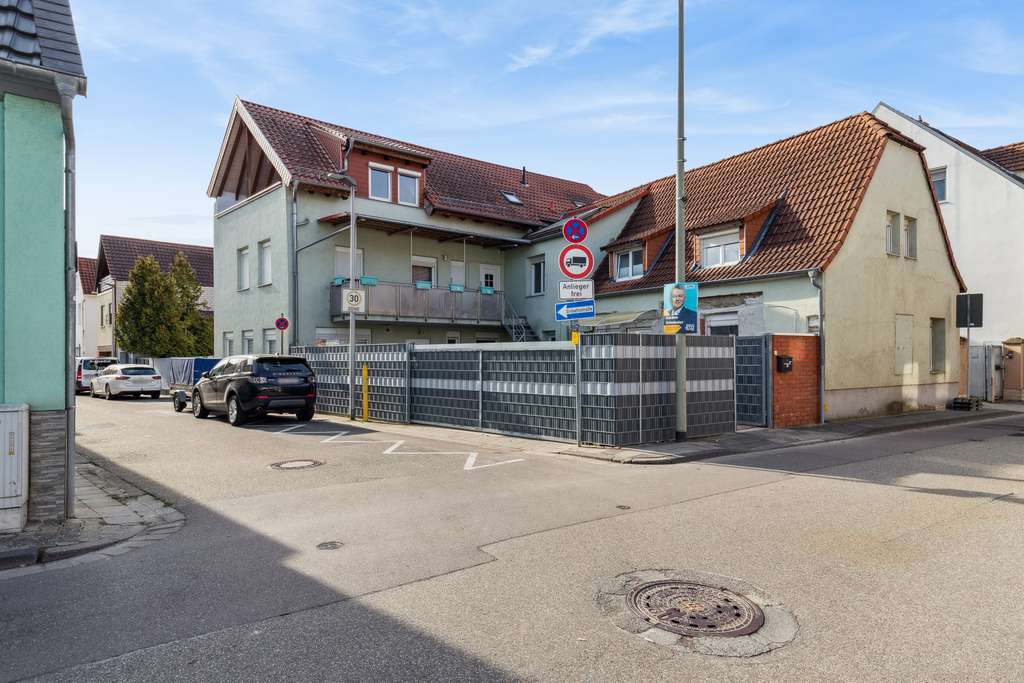 Immobilie in Mutterstadt - Großzügiges Wohnen als Investment: 4 Einheiten inkl. Maisonette - Bild 0
