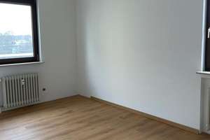 Wohnen mit Charakter: Penthouse in Würzburg-Lengfeld – Industriestraße 6, 97076 Lengfeld, Würzburg – Vorschaubild 8