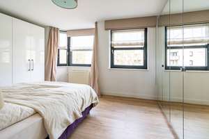 Split-Level-Reihenendhaus mit Garten, Studio und Entwicklungspotenzial – Die vollständige Adresse der Immobilie erhältst du vom Anbieter., 40595 Hellerhof, Düsseldorf – Vorschaubild 16