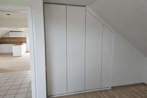 Helle 2,5-Zimmer Wohnung mit Balkon, neuer Küche und Einbauschränken in Leopoldshöhe – Rehweg 6, 33818 Leopoldshöhe – Vorschaubild 6