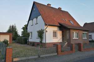 Peine OT Handorf / Attraktives Einfamilienhaus mit Nebengebäuden und großem Grundstück ! – Peine (Kreis) – Vorschaubild 3