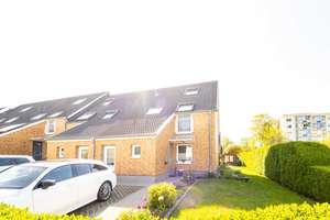Zentrumsnahes Reihenendhaus mit Garten in Rostock // 138 m², 4 Zimmer, ausgebauter Dachboden // PP – Die vollständige Adresse der Immobilie erhältst du vom Anbieter., 18069 Evershagen, Rostock – Vorschaubild 3