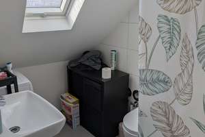 Neuwertige 1-Zimmer-DG-Wohnung mit Küche, Bad und separatem Abstellraum  – Hans-Zöller-Straße 2, 55130 Laubenheim, Mainz – Vorschaubild 9