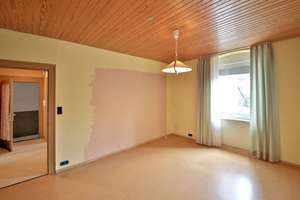 Investmentgelegenheit in Durlach: teilvermietetes Dreifamilienhaus mit Potenzial – Die vollständige Adresse der Immobilie erhältst du vom Anbieter., 76227 Durlach, Karlsruhe – Vorschaubild 4