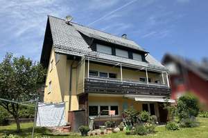 Gepflegtes Mehrfamilienhaus in Hofstetten mit Garten, Terrasse, Balkon & Garagen, sowie Stellplätzen – Die vollständige Adresse der Immobilie erhältst du vom Anbieter., 77716 Hofstetten – Vorschaubild 2