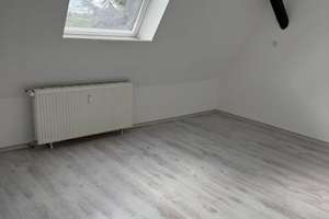 4 Zimmer Dachgeschosswohnung auf zwei Ebenen ohne Balkon in Solingen Stadtmitte – Bismarckstraße 18, 42659 Burg/Höhscheid, Solingen – Vorschaubild 4